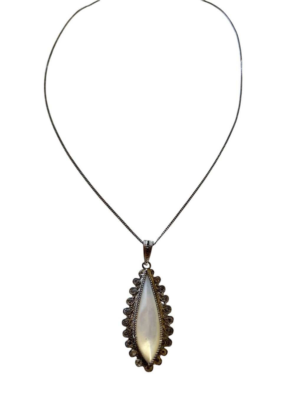 Vintage Sterling Silver Mother of Pearl Pendant Necklace
